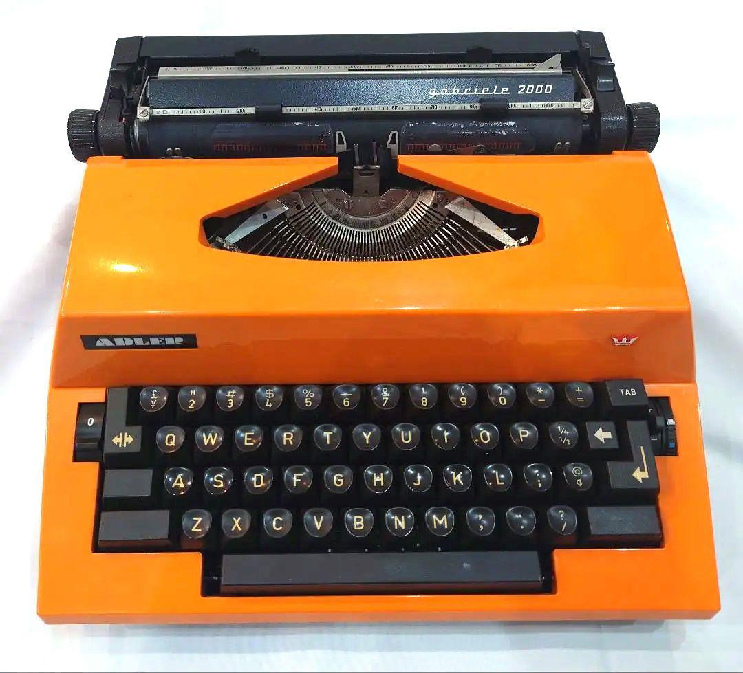 【ビンテージ・極レア】電動タイプライター Adler Gabriele 2000