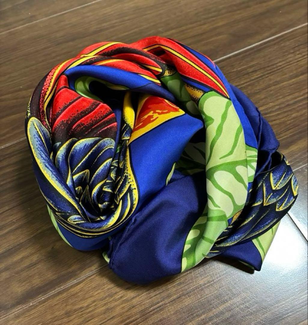 エルメス　スカーフ　オウム　シルク　カレ90　Les Perroquets