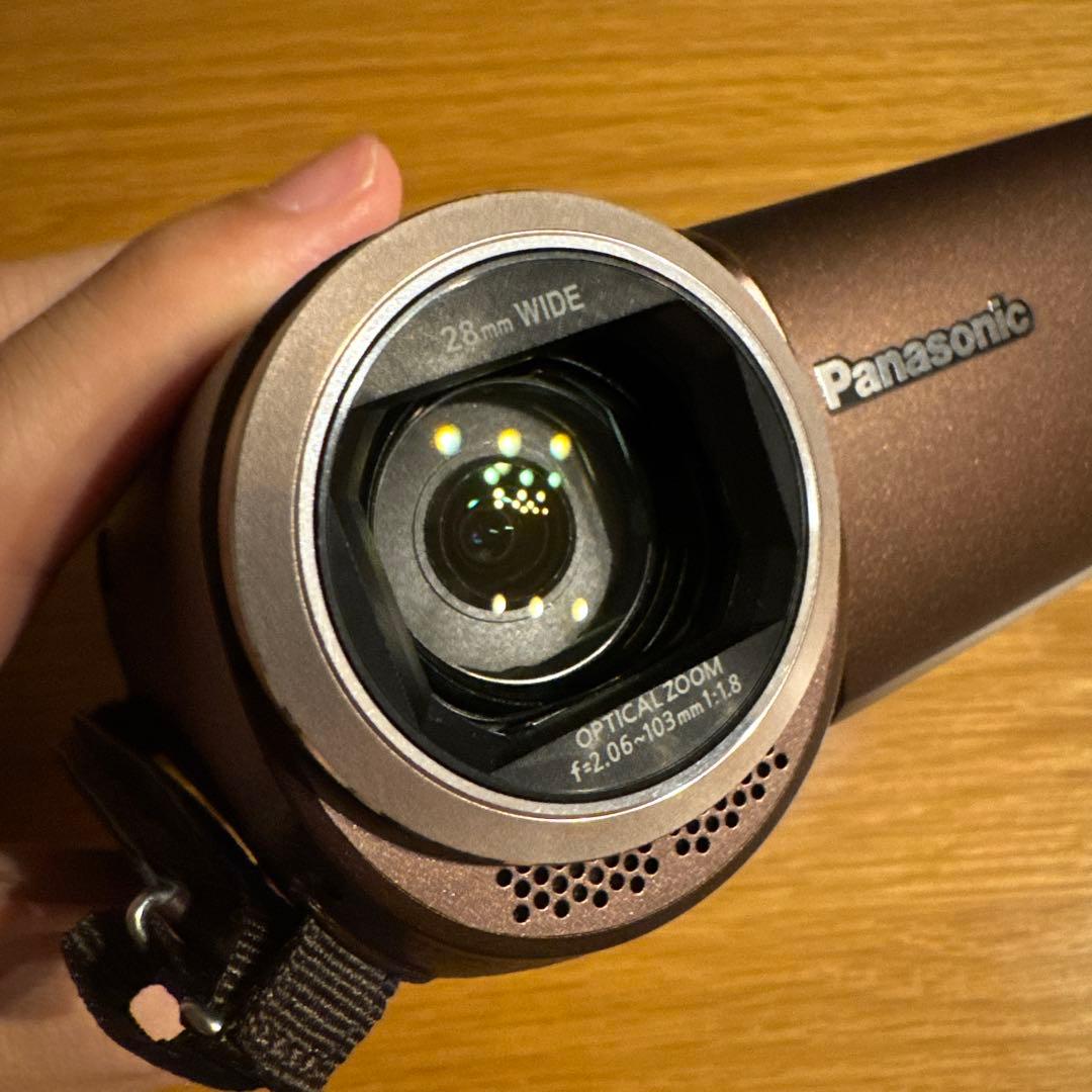 美品　Panasonic HC-W585M ビデオカメラ 本体