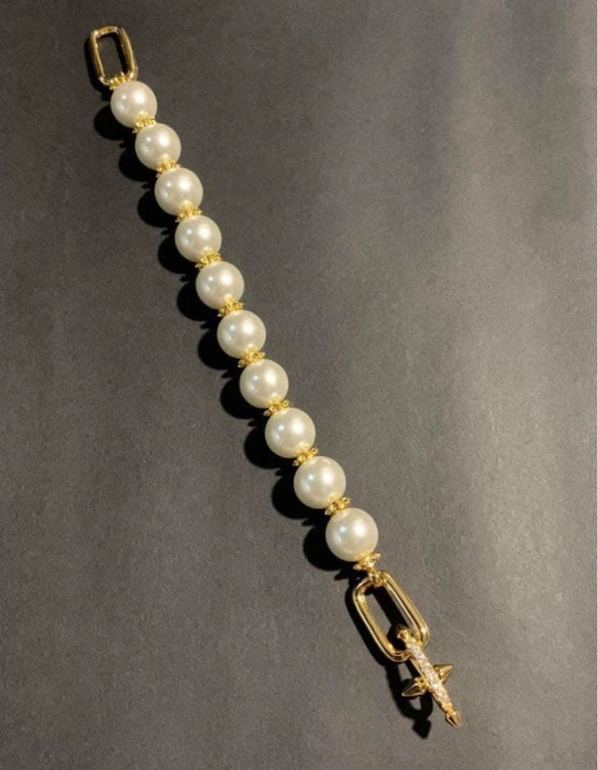 スパイクパールブレスレット