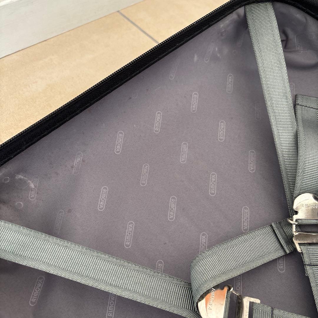 リモワ　キャリーケース