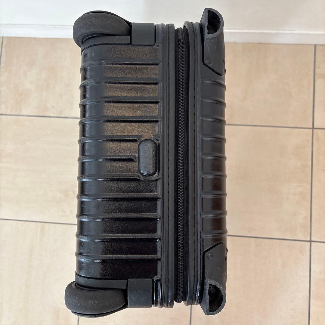 リモワ　キャリーケース