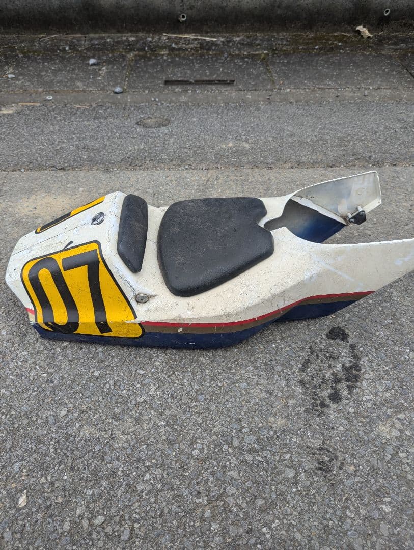 nsr50　シートカウル