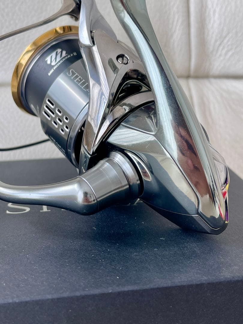 【美品/巻良好】シマノ 18ステラ2500S ハンドルカスタム STELLA