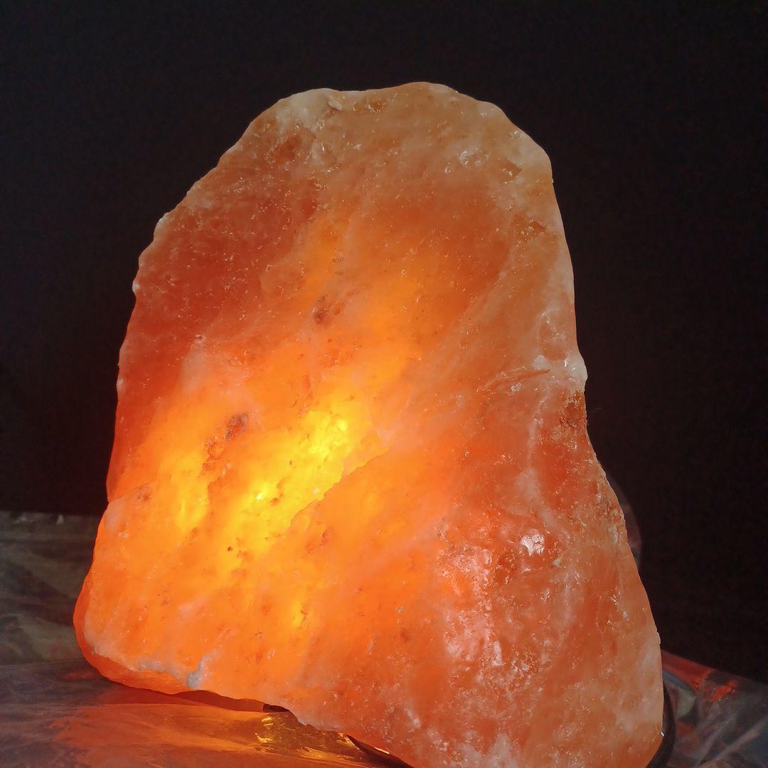 ヒマラヤ岩塩 置物 ピンク　ランプ