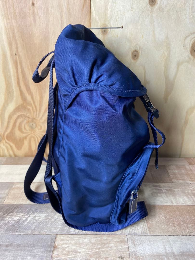 PRADA ネイビー ミニバックパック