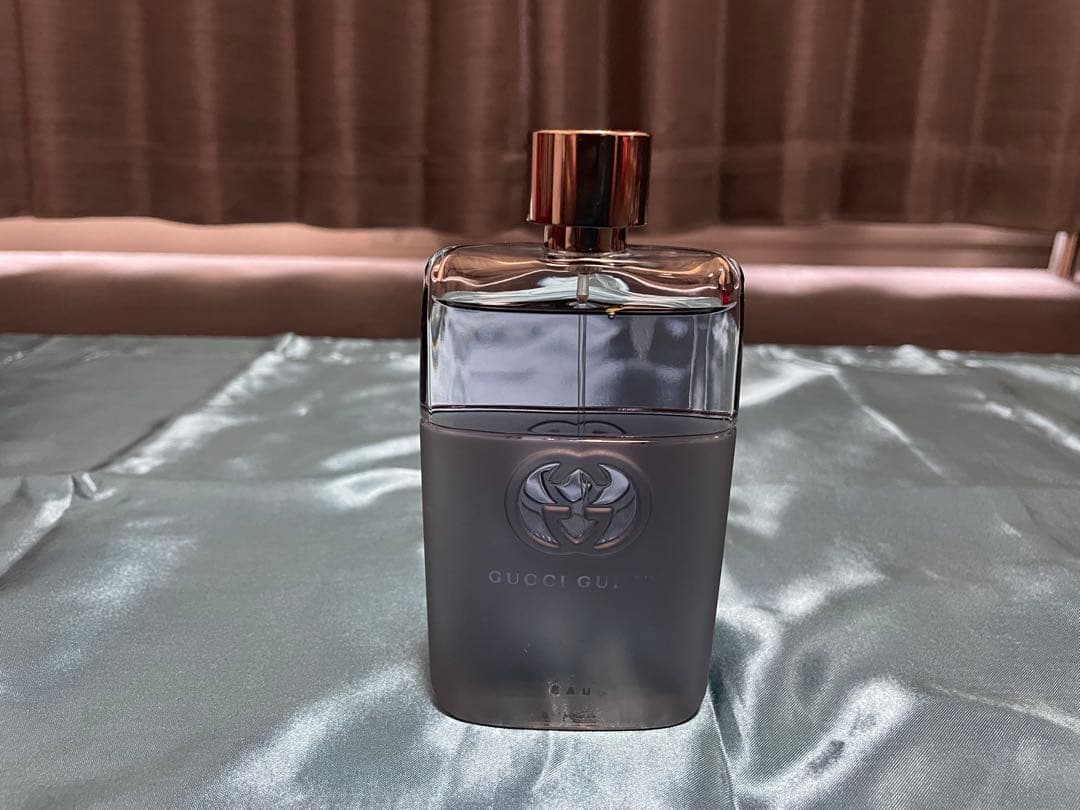 香水まとめ売り　グッチ、ブルガリ、シャネルランバン、フェラガモ、ロナウド