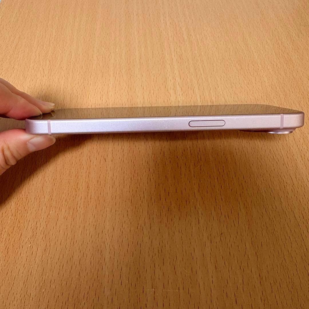 Apple iPhone 15 ピンク 本体と充電ケーブル