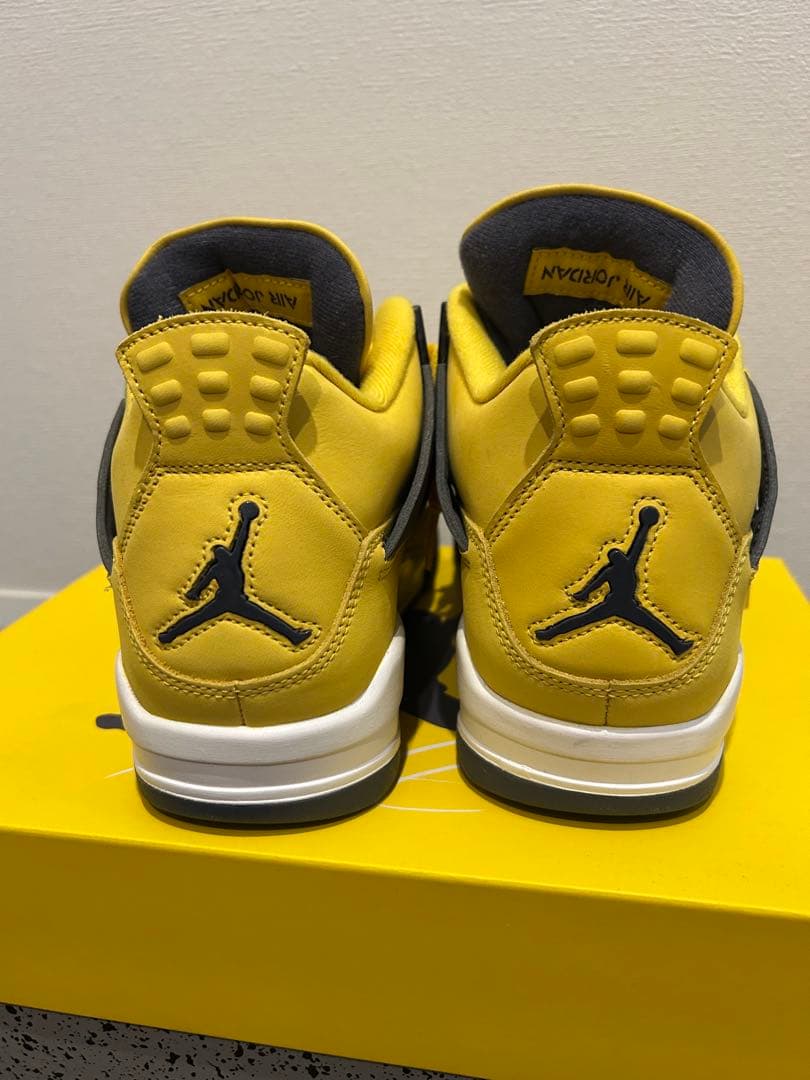 （新品）NIKE AIR JORDAN 4 ライトニング　27.0cm