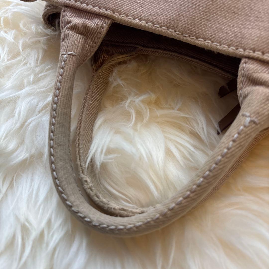 わんわん　miumiu ジャガードロゴデニムトート　カナパ