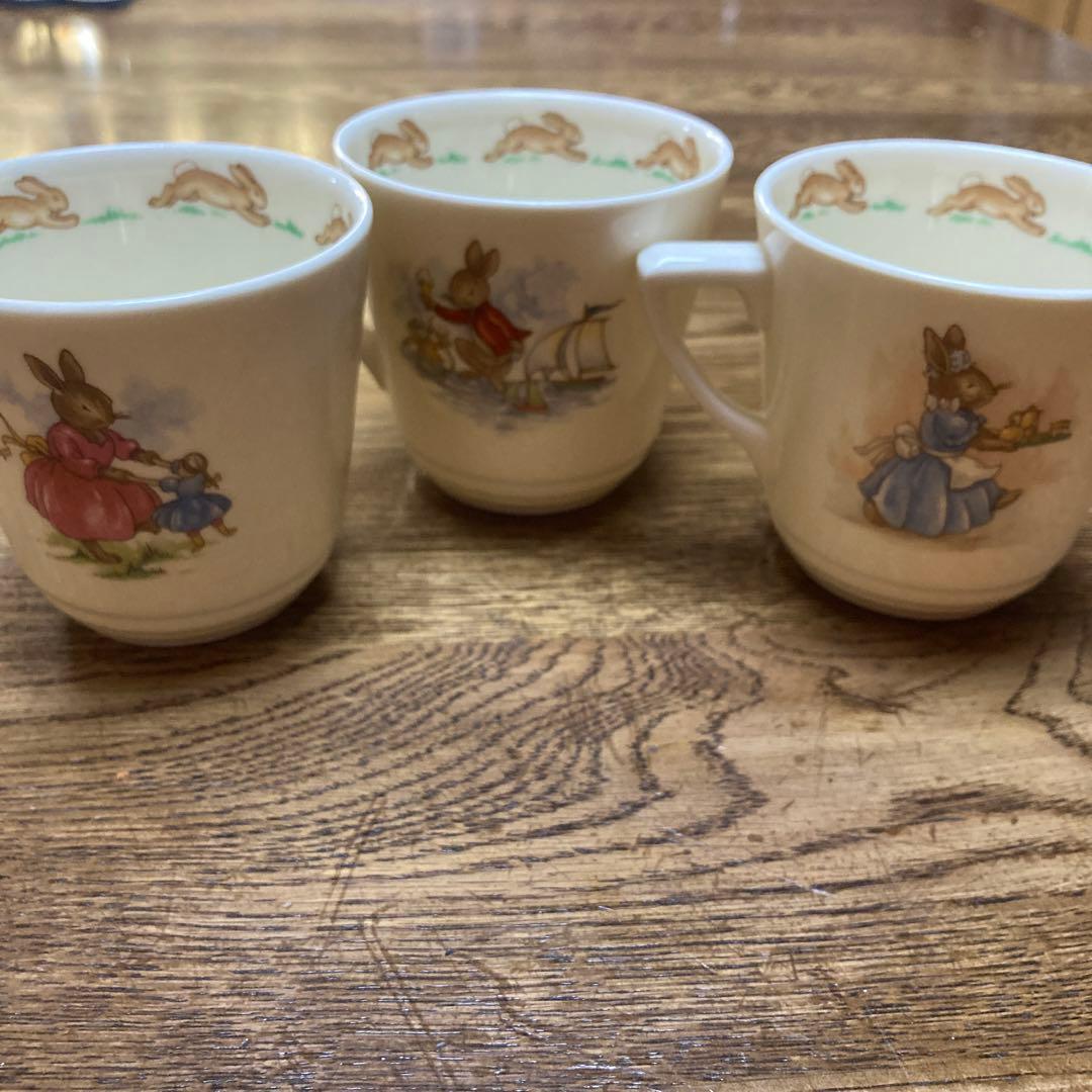 ロイヤルドルトン　バニキンズトリオセット＆ミルクピッチャー＆バースデープレート