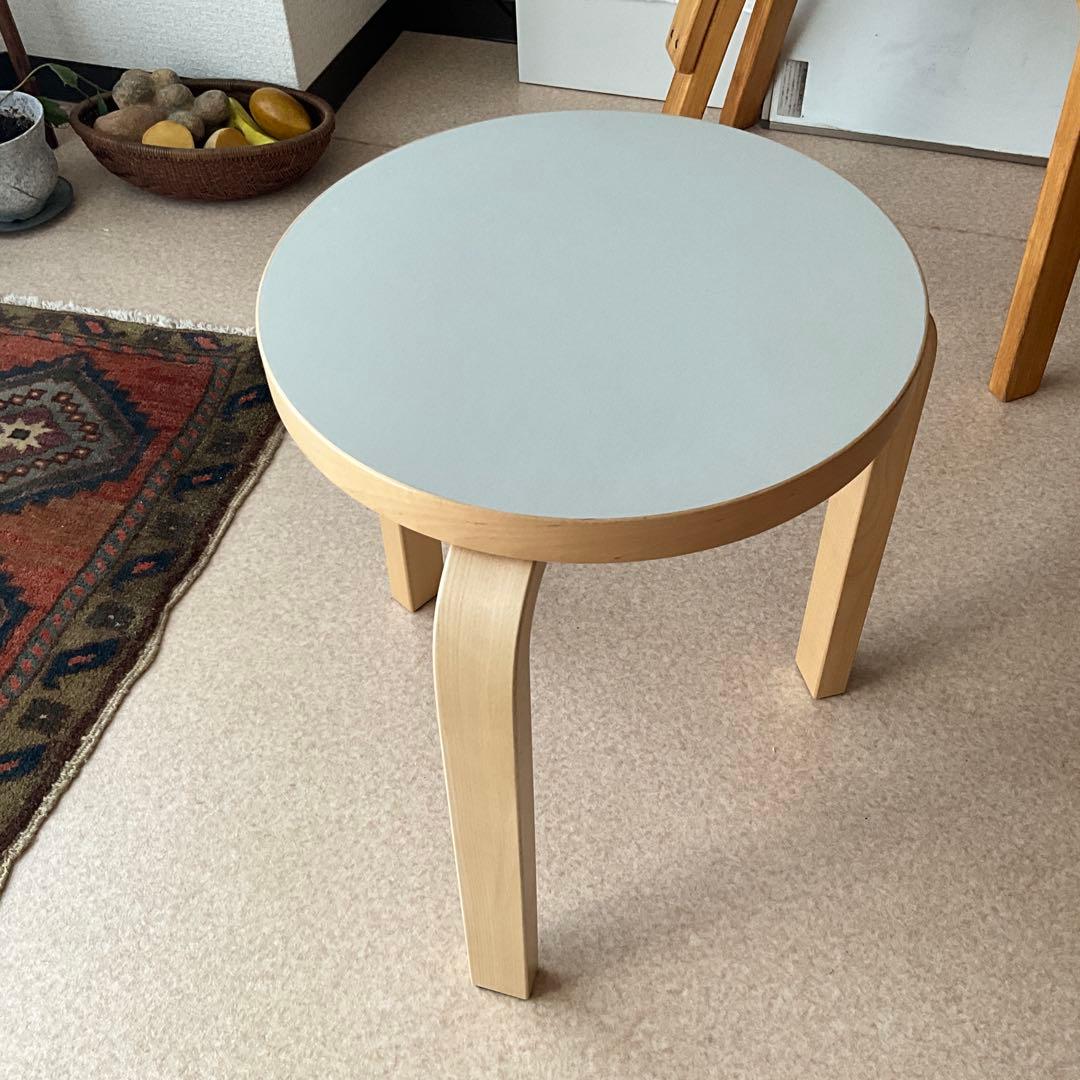 stool60 scope別注リノリウム ヴェイパー 3本脚