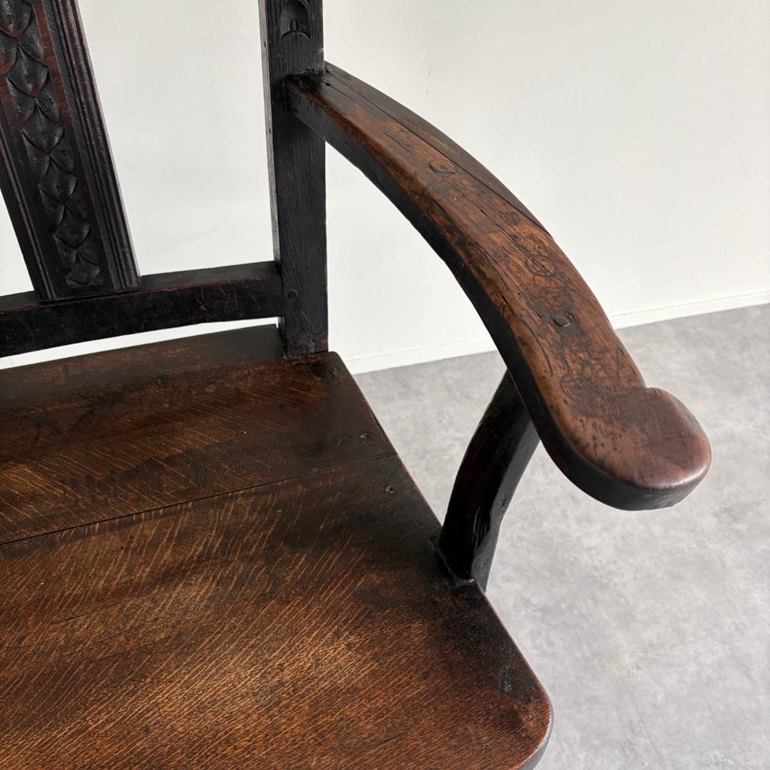 イギリス製　アンティーク　アームチェア