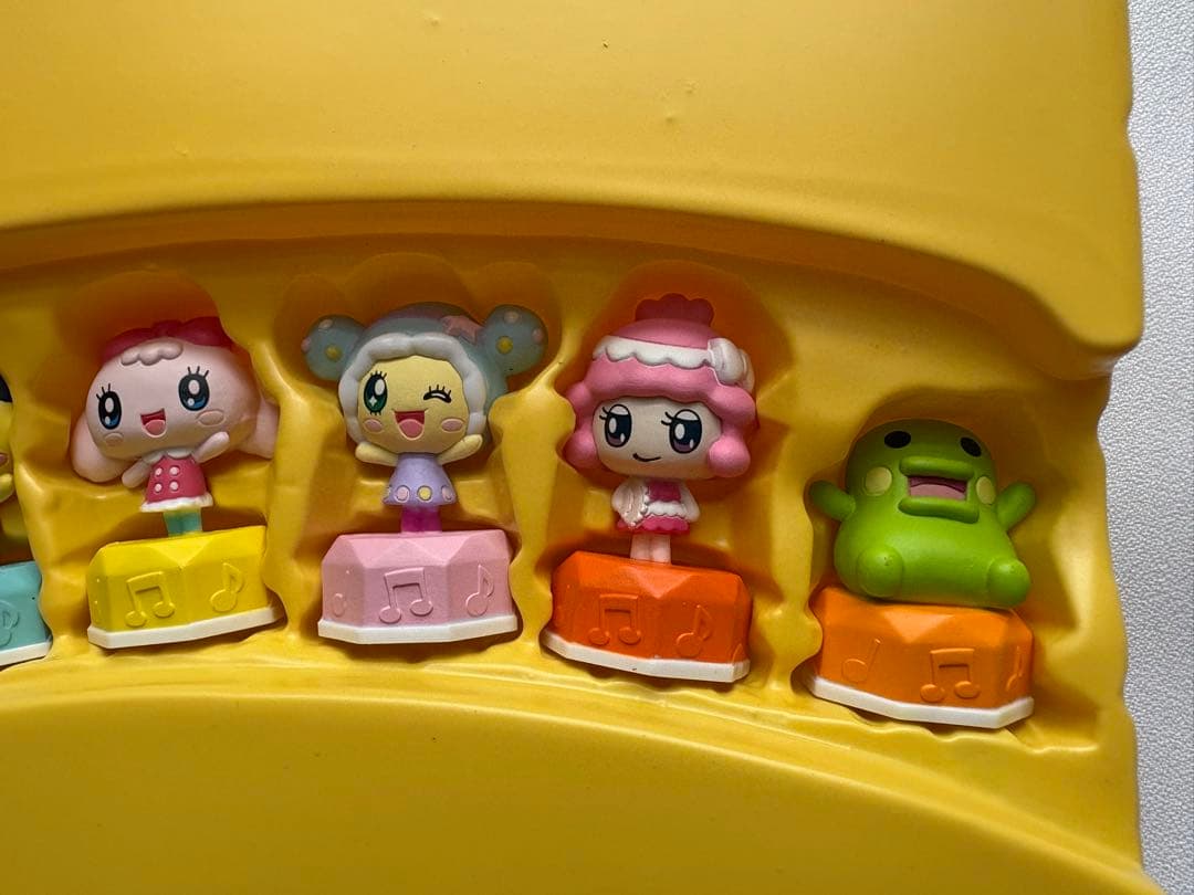 未使用品　たまごっち　ゆめキラ　たまともうらない　フィギュア　マスコット