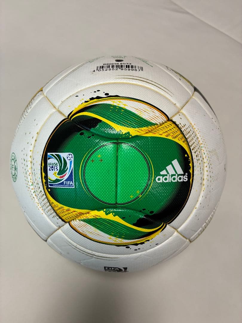ラスト値下げ‼️超レア‼️【サッカーボール 2013W杯公式試合球】