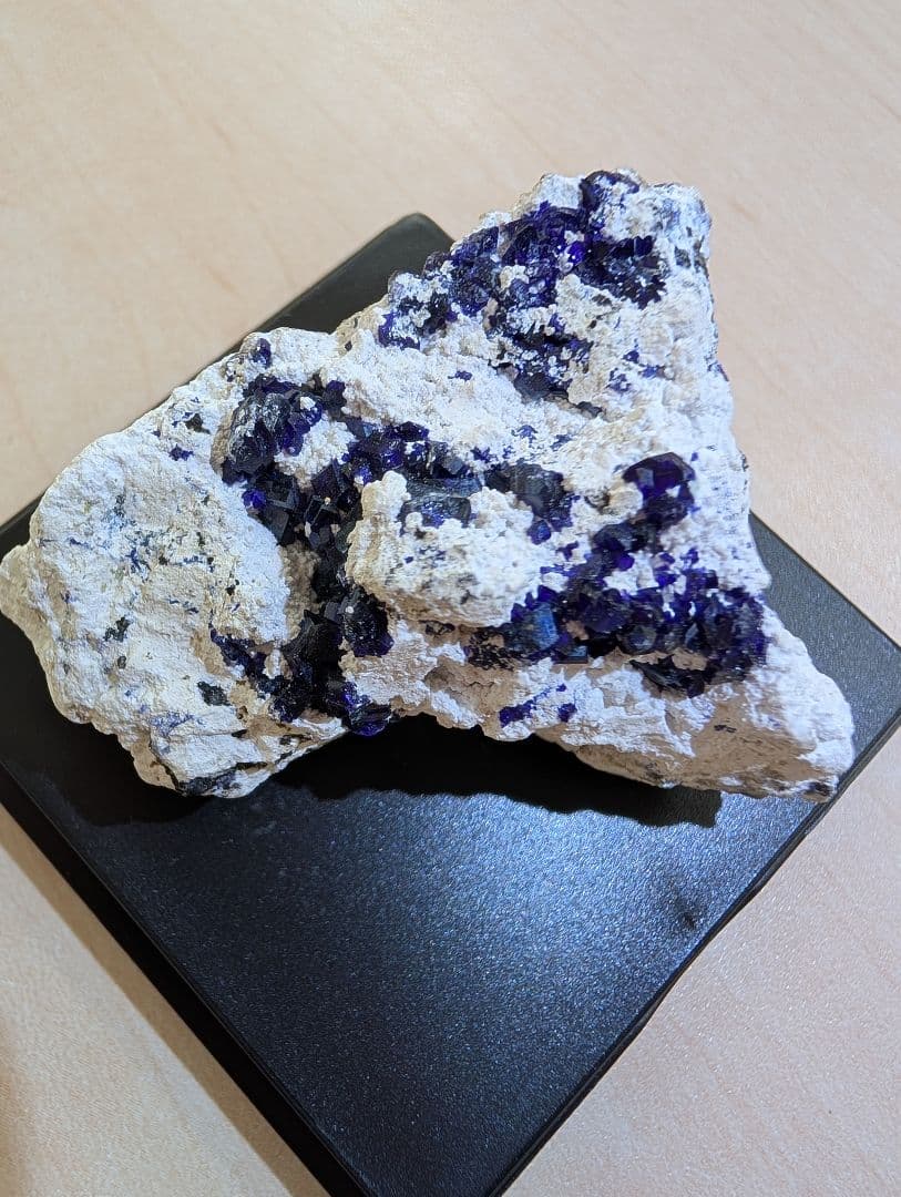 逸見石　ヘンミライト　鉱石