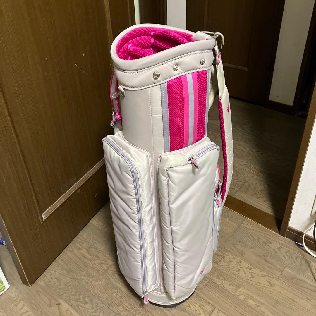 キャロウェイ　ゴルフキャディバッグ ベージュとピンク