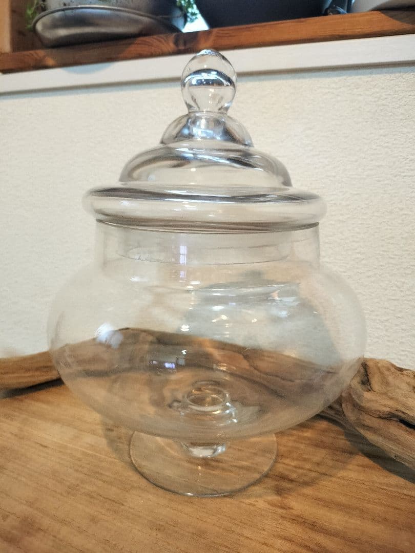 未使用☆ビンテージ昭和レトロ☆海外のお洒落な足つきキャニスター　大きめです。