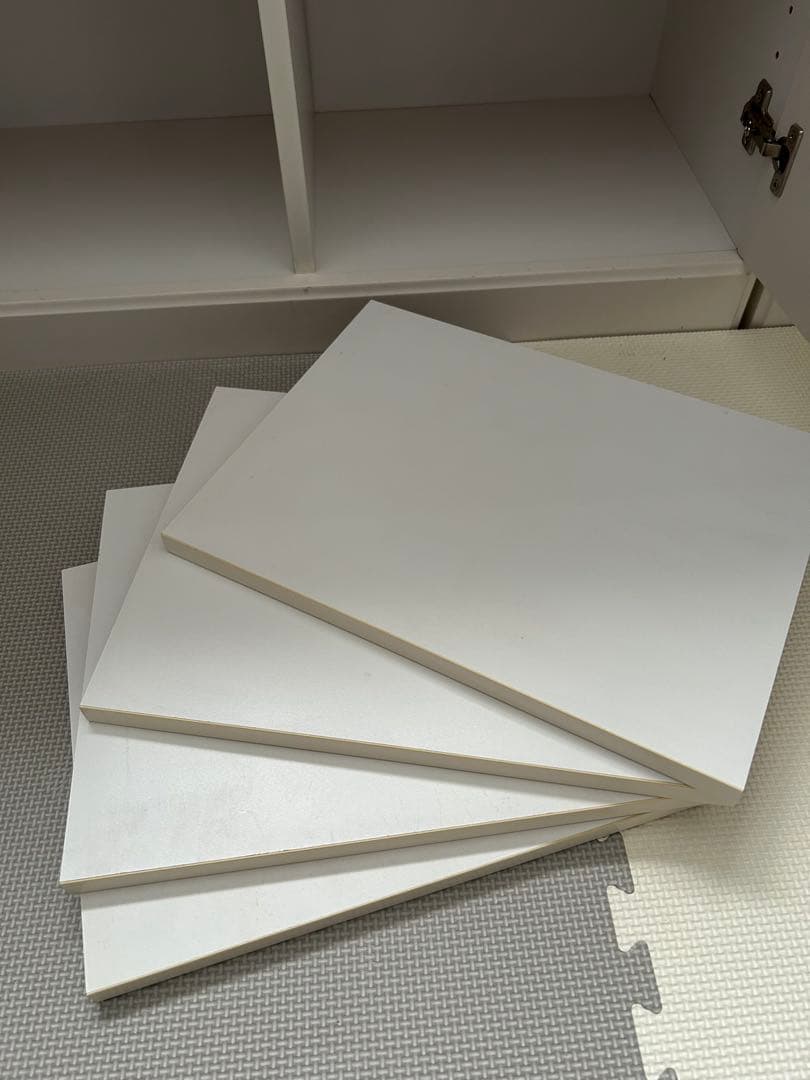 ホワイトキャビネット リビングボード サイドボード ガラス扉付き②