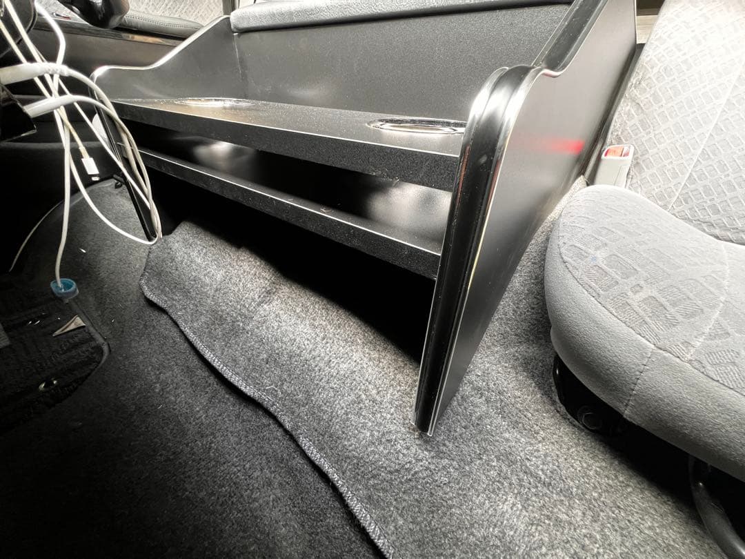 プロダックス　ハイエース スーパーGL ワイドボディ用　センターコンソール