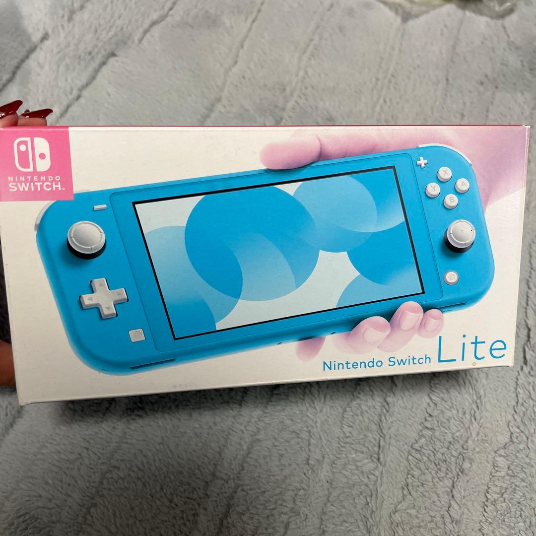 Nintendo Switch Lite +充電器＋ケース＋シリコンカバー