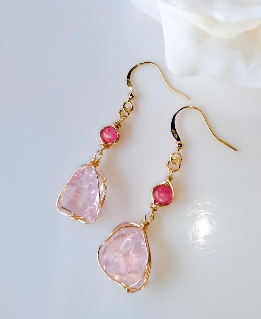 Kgf14 希少 アンダラ ルミネッセントピンク 原石 スタールビー ピアス