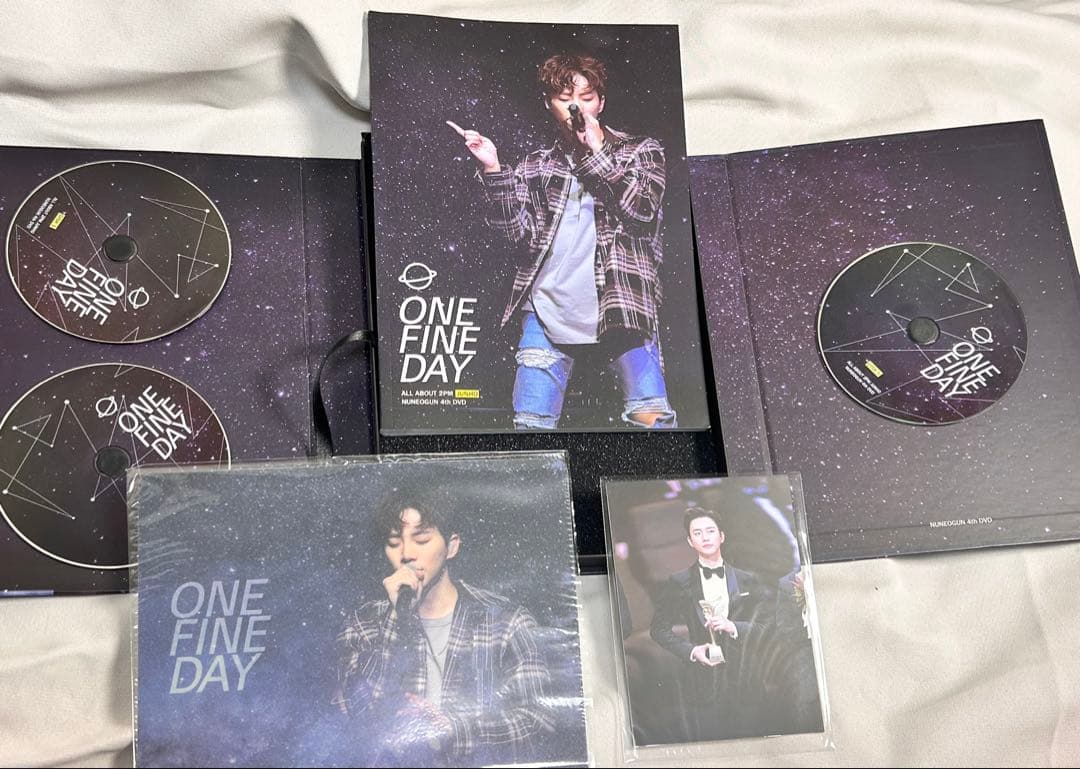 2PM ジュノ 韓国 N様「ONE FINE DAY」 DVD&写真集