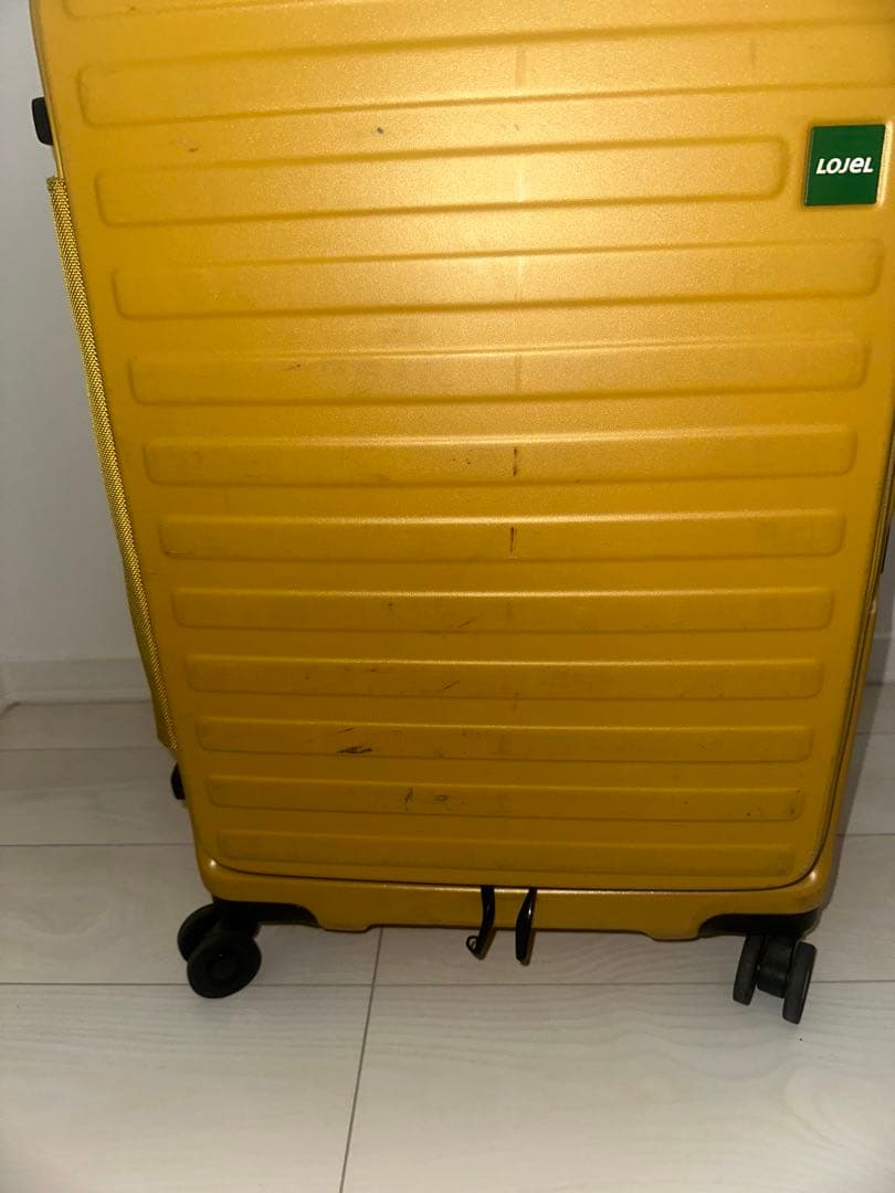 最終値下げ　LOJEL イエロー　キャリーケース　Mサイズ【傷あり】