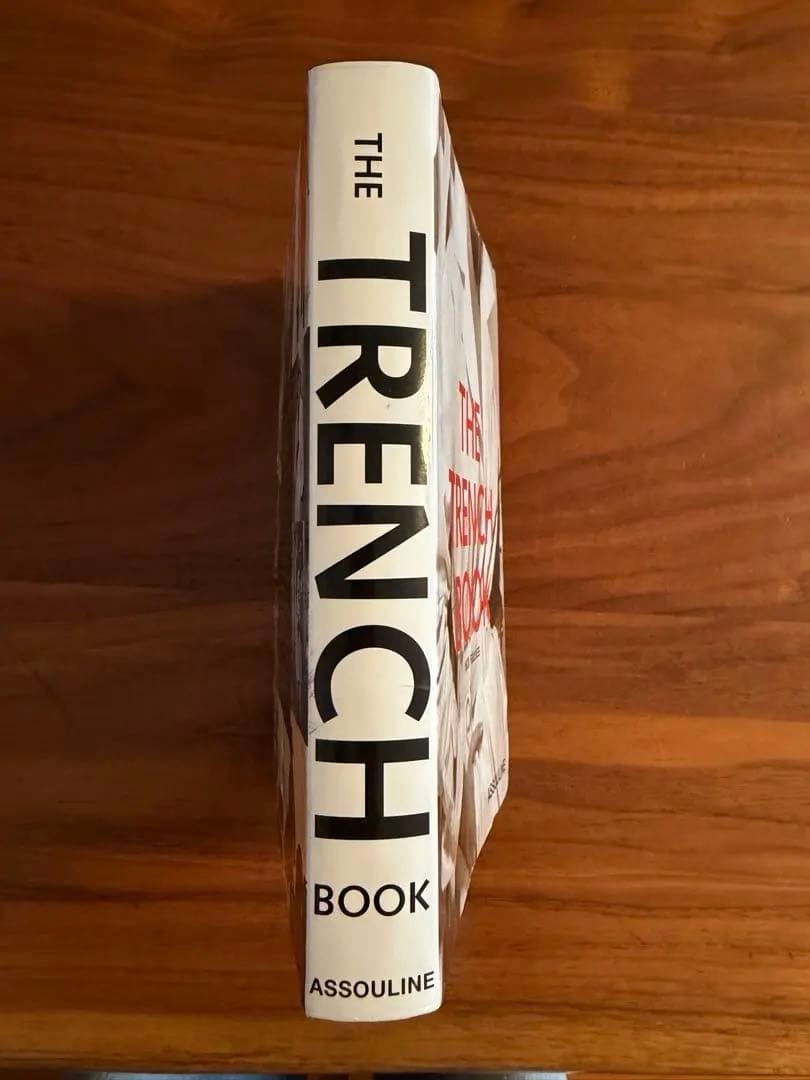 THE TRENCH BOOK – トレンチコートを纏うという文化。