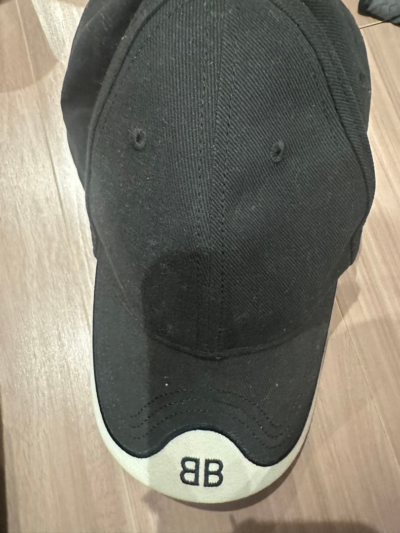 バレンシアガ キャップ