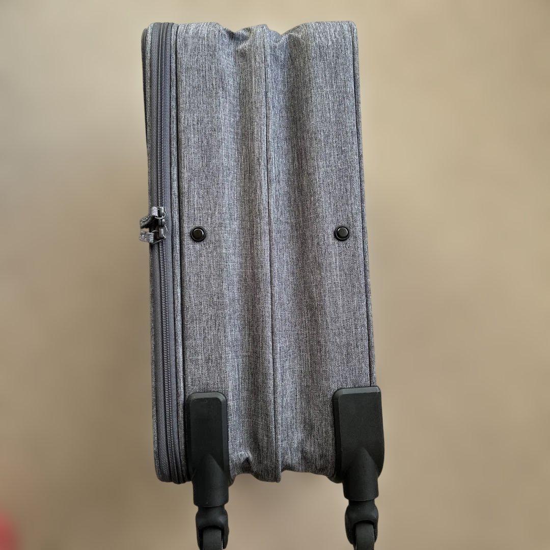 無印良品 スリムソフトキャリーケース Sサイズ360度回転ホイール（送料込み）