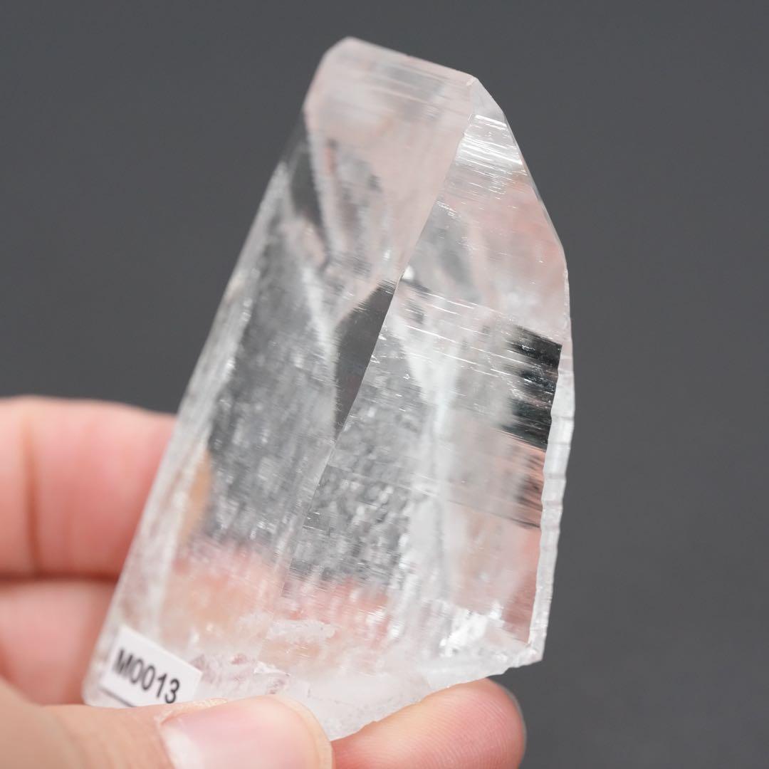 【抜群の透明感】【タビー】水晶 コロンビア産 68×36×24mm