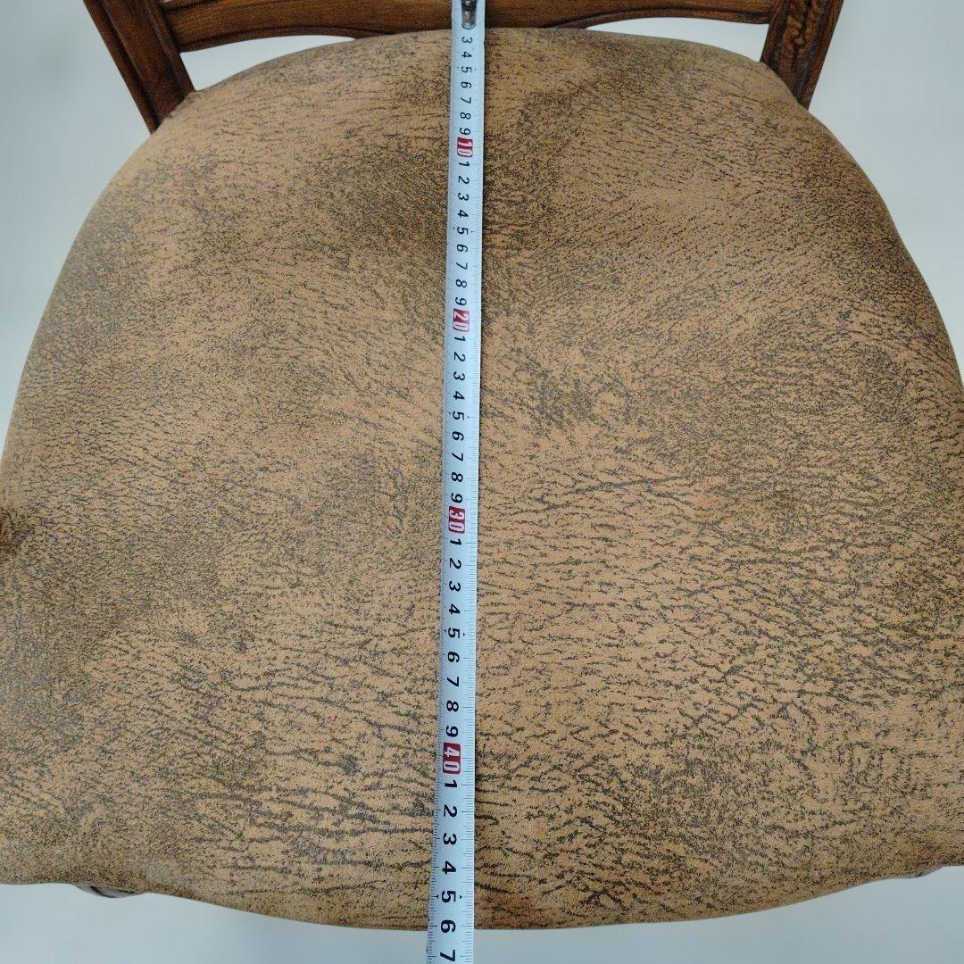 A クラシックスタイル 木製アームチェア ヴィンテージ アンティーク家具