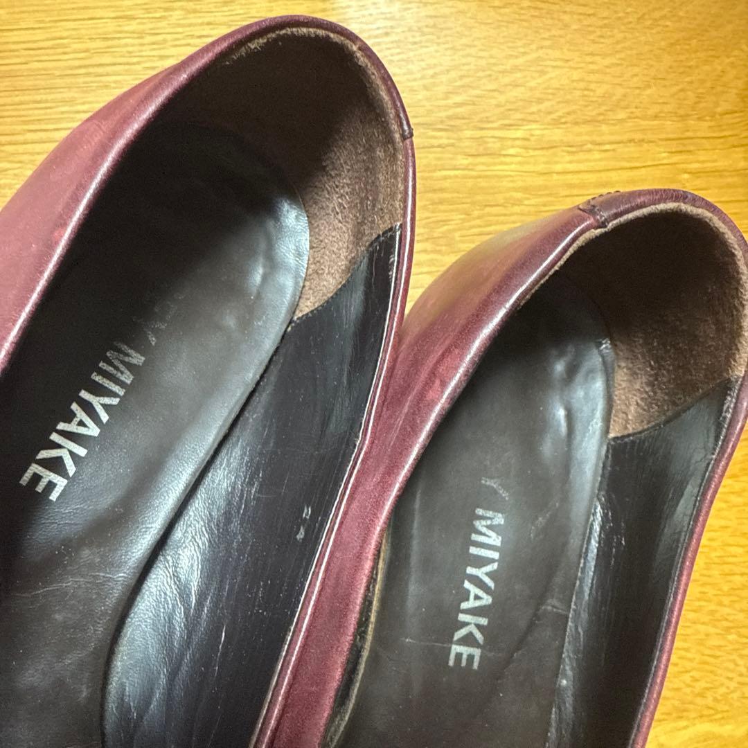 ISSEY MIYAKE　ワインレッド　レザー シューズ