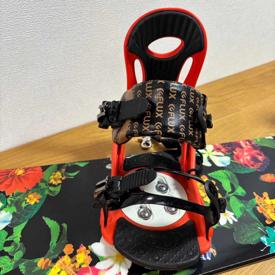 CAPITA ビンディング付　スノーボード レディース 板　142cm FLUX