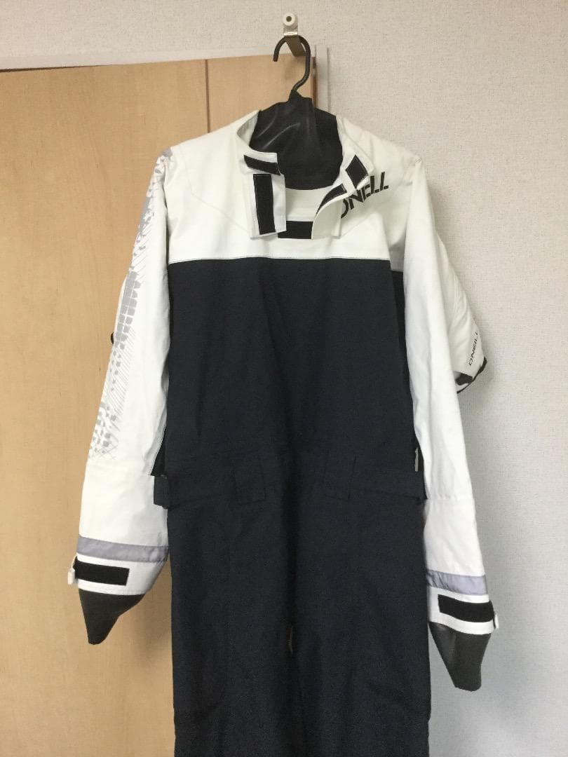 中古   ウェイクボード用 ドライスーツ！！