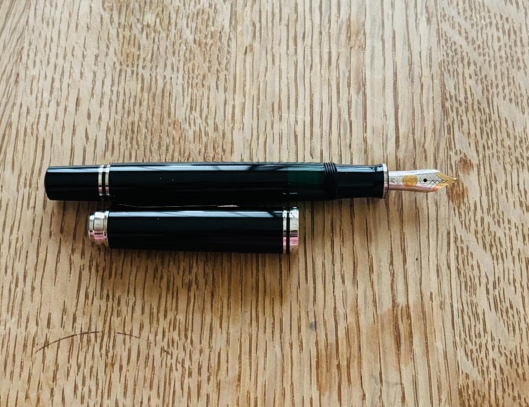 Pelikan★ペリカン★スーベレーン★M605★M（中字）★ブラック×シルバー