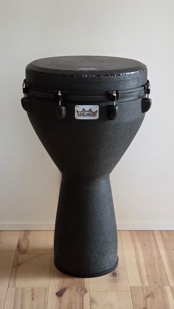 Remo ジャンベ Black Earth 14インチ ケース付 倍音対策済み