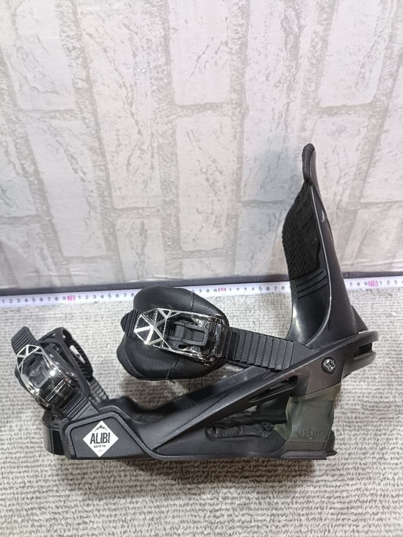 Mサイズ SALOMON サロモン ALIBI アリバイ スノーボード