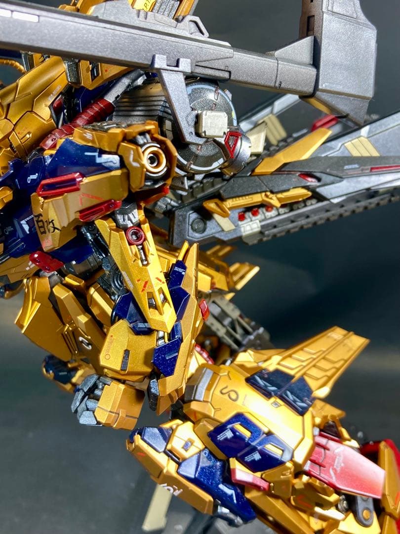 MG級 黄金武士 塗装済み完成品