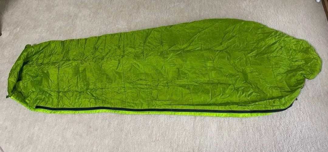 ISUKA イスカ ウルトラライトサマーモデル シュラフ 寝袋 アウトドア 美品