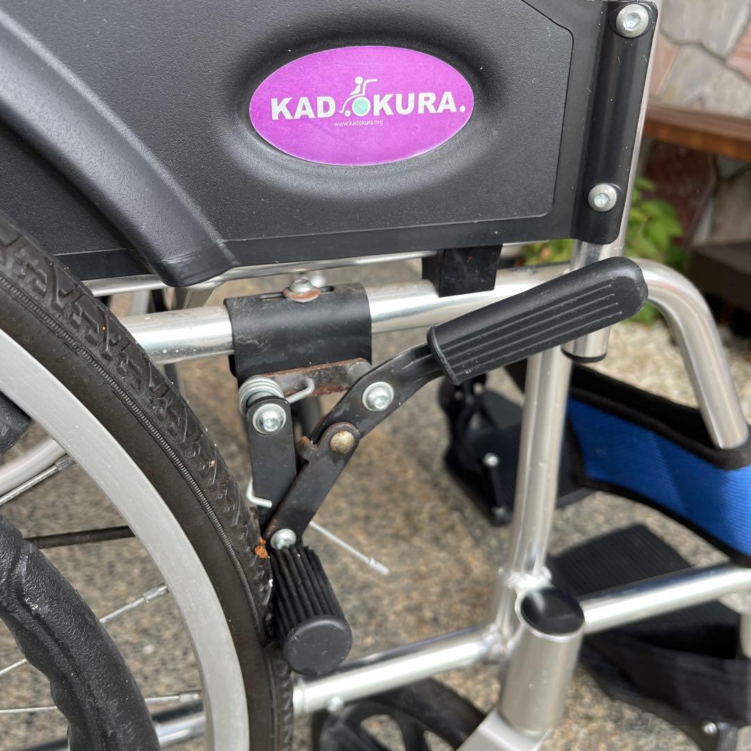 【送料込み】 カドクラ車椅子　折りたたみ式車椅子