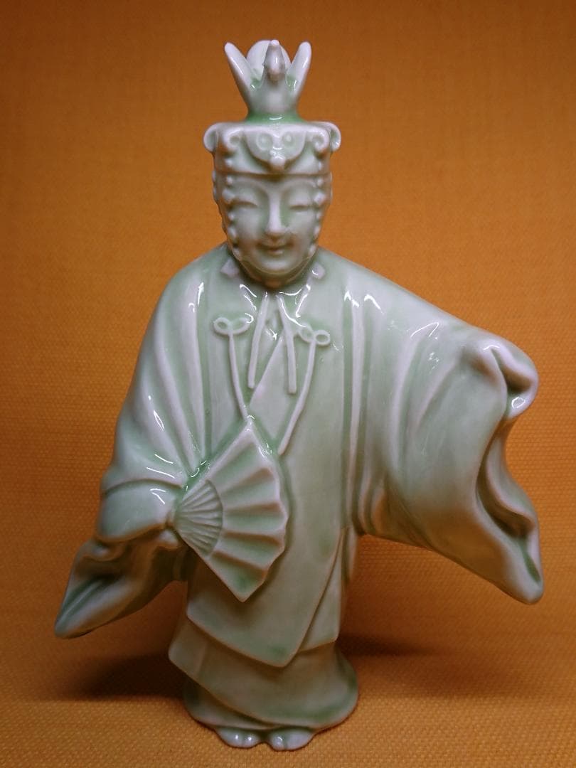 【美品】人形　青磁　オブジェ　置物　インテリア　工芸品　美術品　A1349