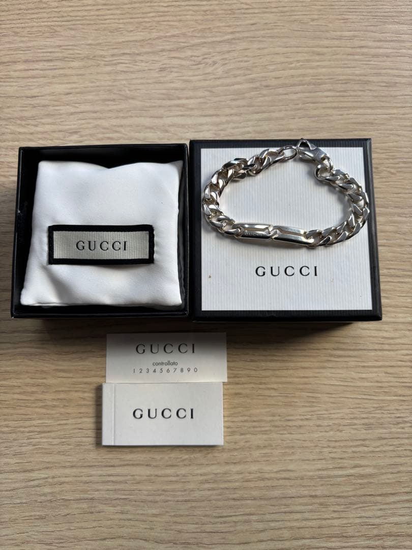 GUCCI グッチ　インフィニティ　ノットチェーン　リンクブレスレット