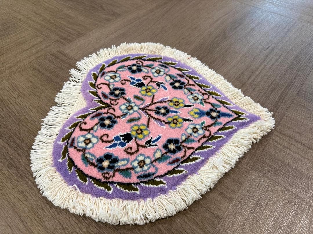 ペルシャ絨毯 ナイン産 ハート型ラグ 40cm 手織り ピンク バレンタイン