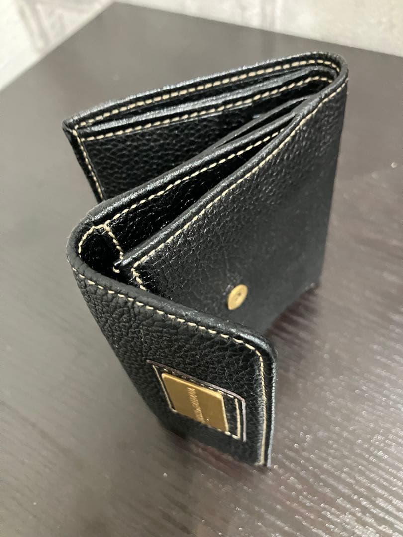 DOLCE & GABBANA ブラック二つ折り財布