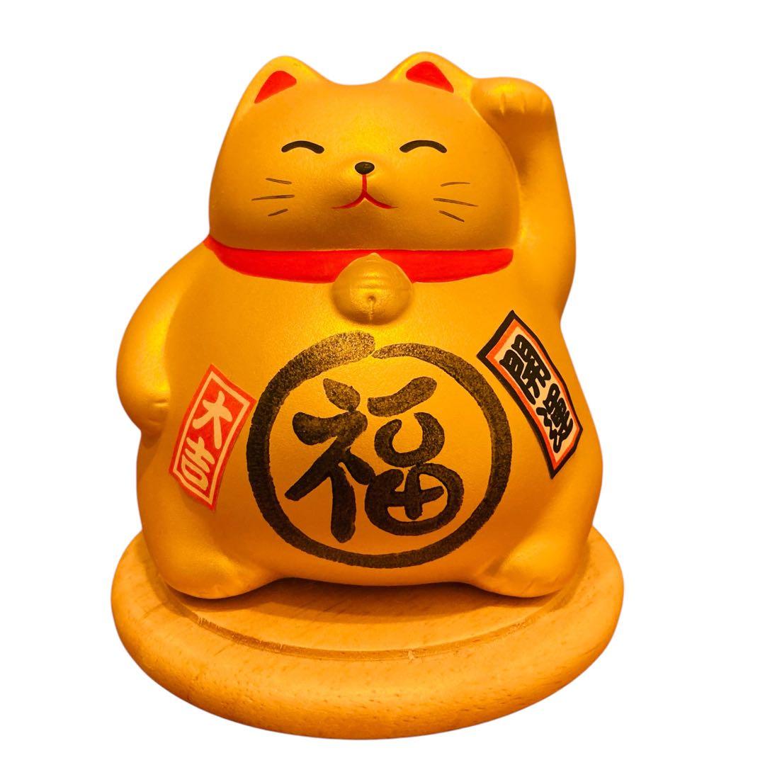 【ほぼ新品】光エネルギー発生装置　招き猫型　金運UP 家族円満　金色　風水