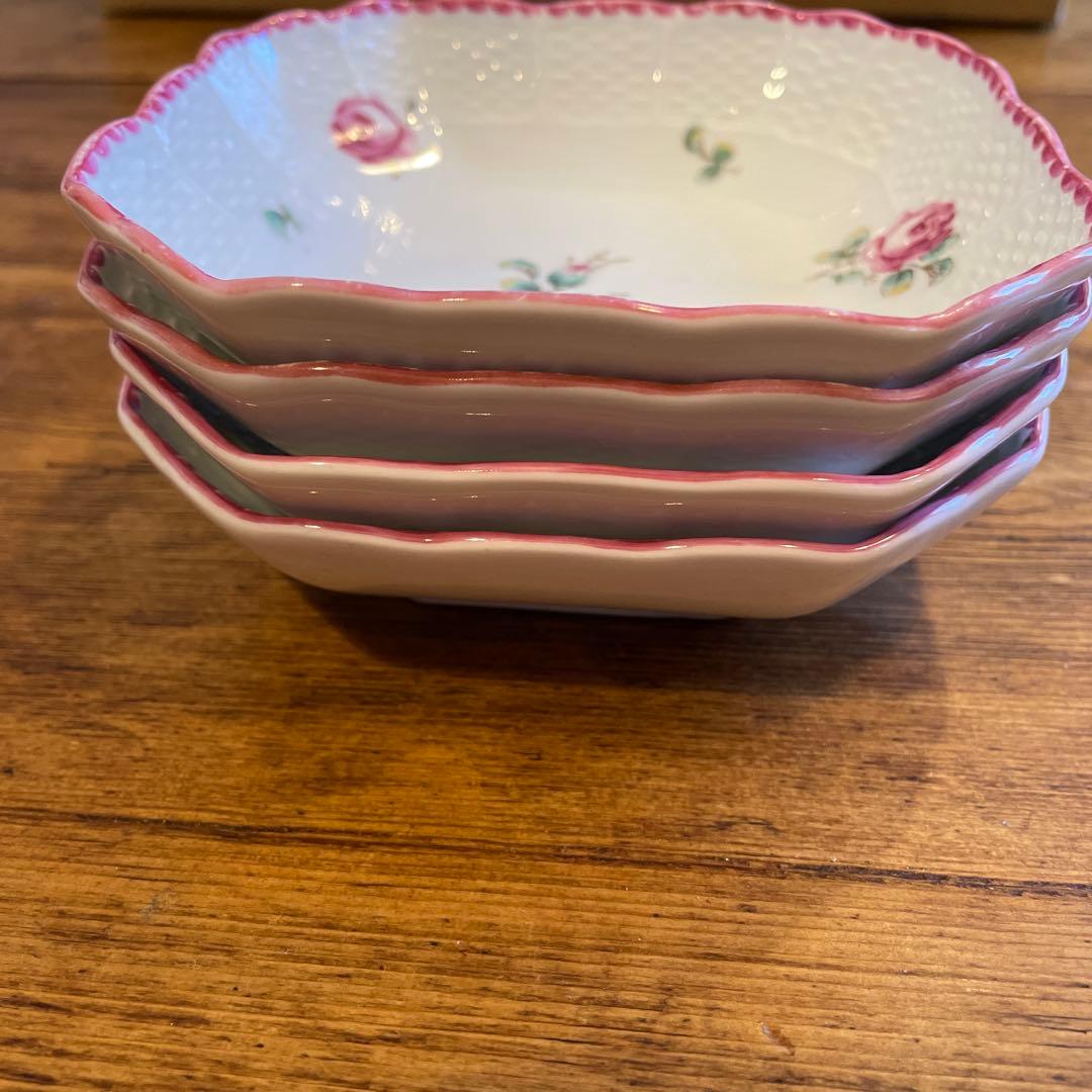 キャットマンリチャードジノリRichard Ginori バラローズ柄4枚