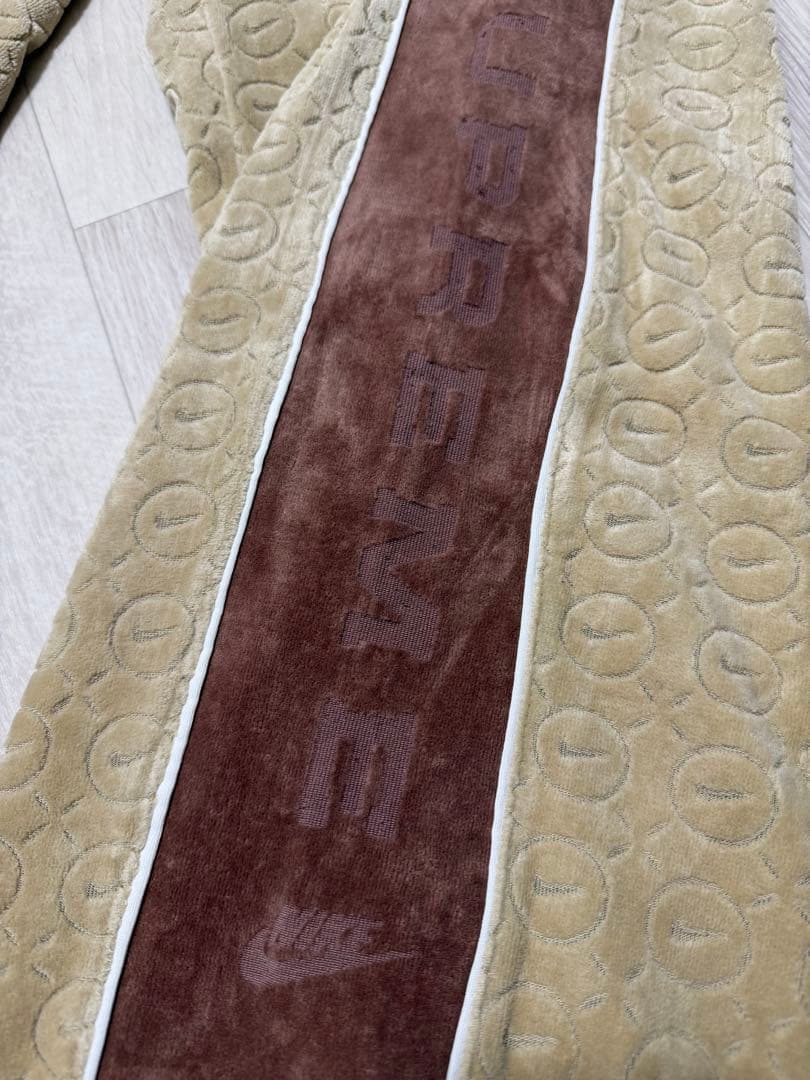 パンツ Supreme Nike Velour Track Pant Tan L