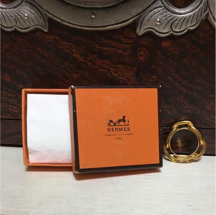 エルメスのスカーフリング